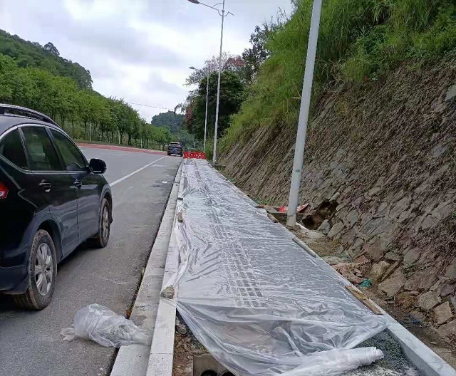 透水混凝土養護